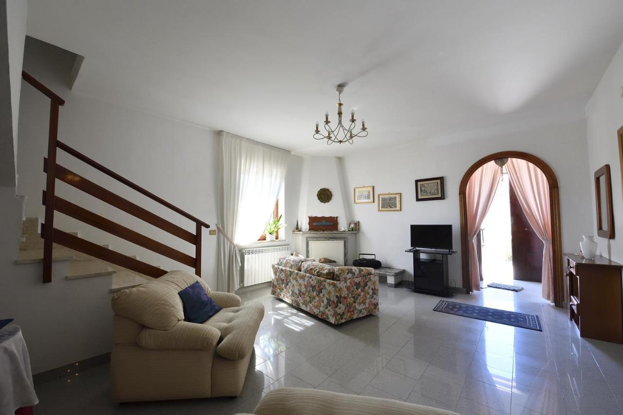 Villa Dafne Mare Fondi Sperlonga Bagian luar foto